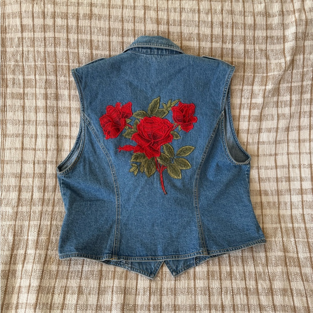 Vintage Classic Denim Vest with embroidered rose on the back Women’s size L